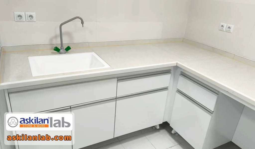 آزمايشگاه شركت پوشش های مصنوعی فن آور